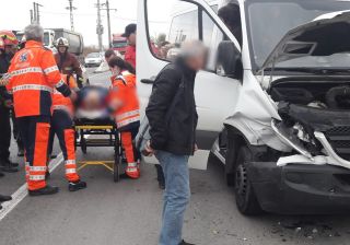 Accident pe DN72! Un alt microbuz este implicat intr-un alt accident!