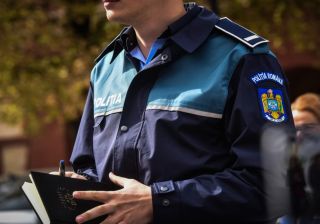 Ordin de protecție emis de polițiști pentru un bărbat violent!